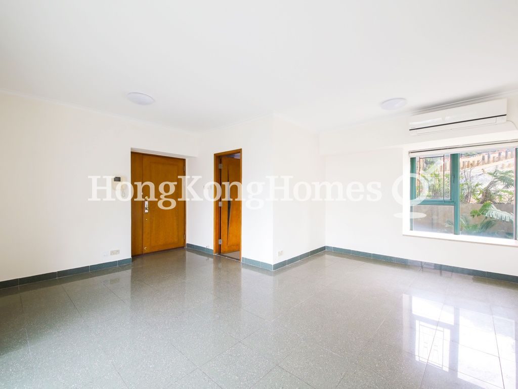 Living and Dining Room — University Heights - Block 01, Pokfulam