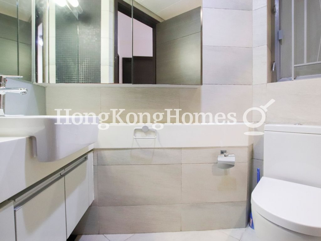 Guest Bathroom — Grand Promenade - Tower 02, Quarry Bay