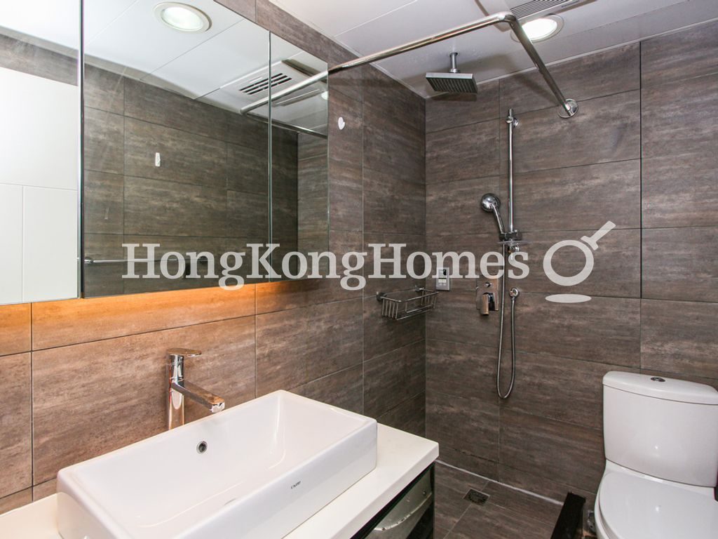 Guest Bathroom — Grandview Tower - Block A, Mid-levels East