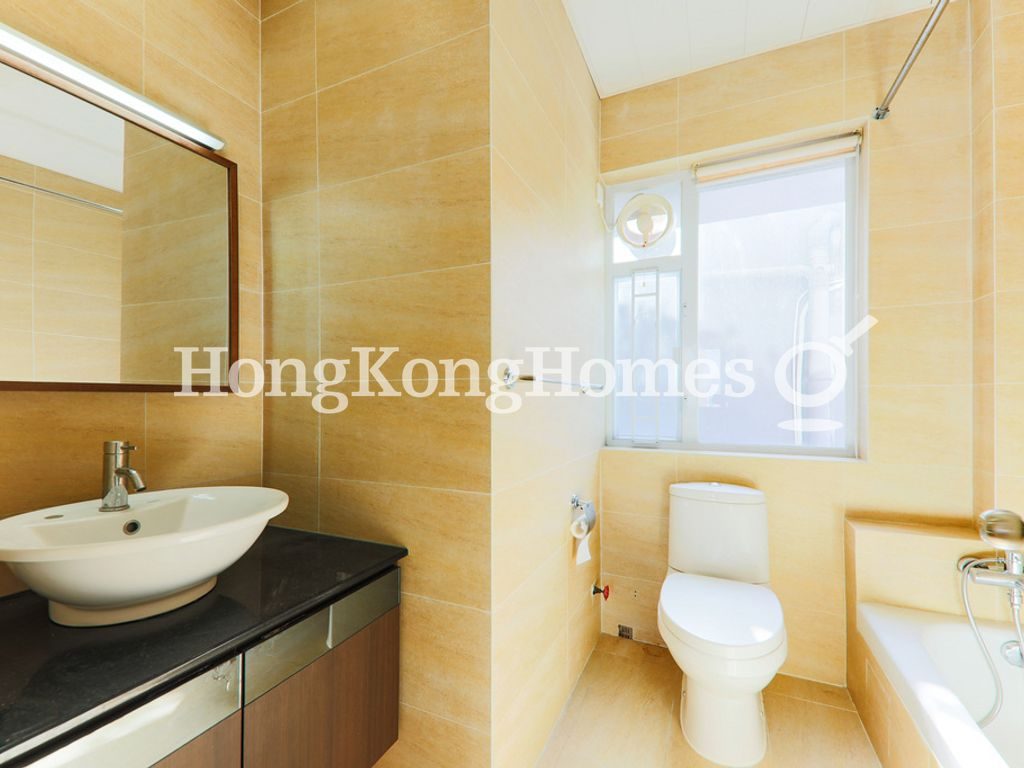 Master Bathroom — Rhine Court, Mid-levels West