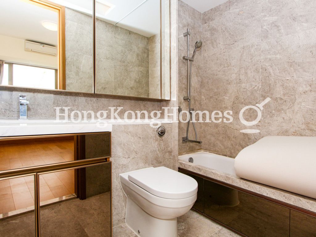 Master Bathroom — The Nova, Sai Ying Pun