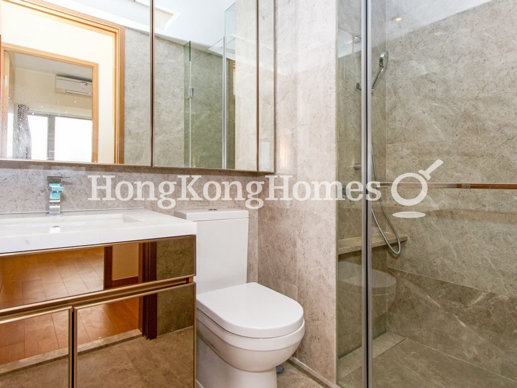 Guest Bathroom — The Nova, Sai Ying Pun