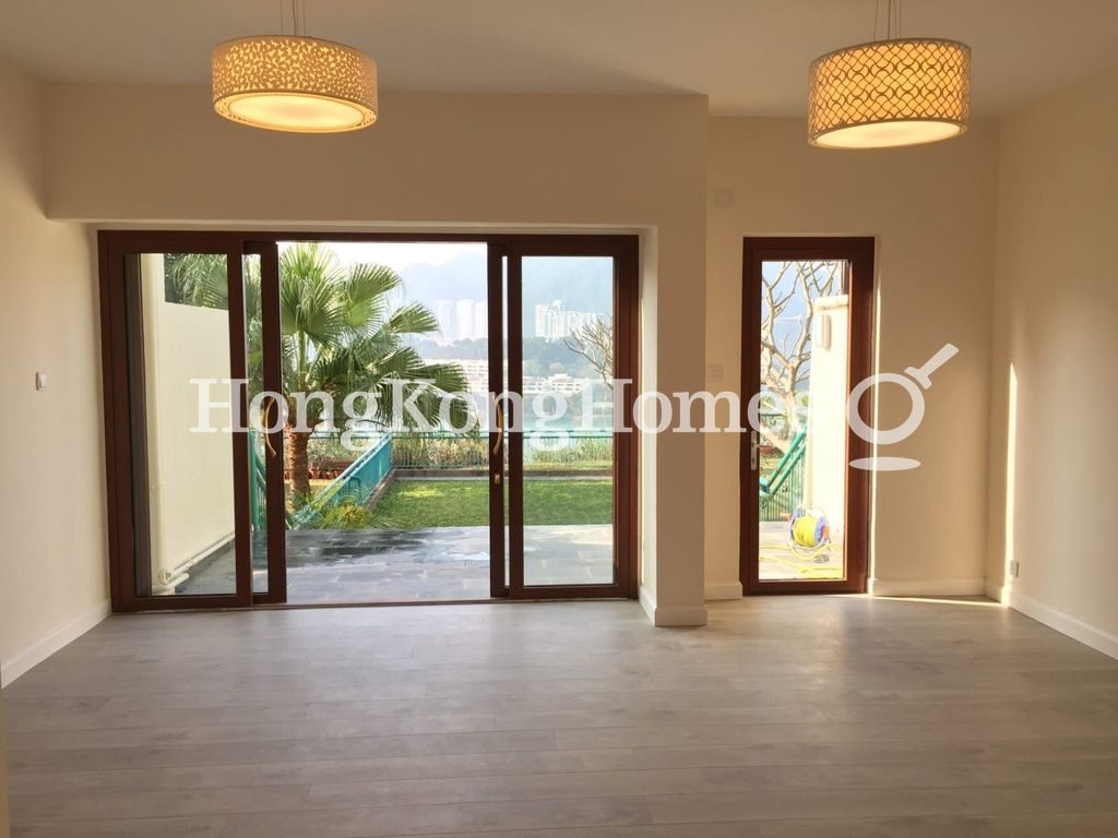 Living and Dining Room — Phase 4 - Peninsula Village - Caperidge Drive - Block 14, Discovery Bay