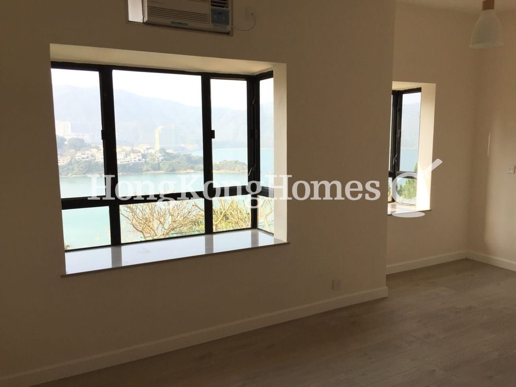 Master Bedroom — Phase 4 - Peninsula Village - Caperidge Drive - Block 14, Discovery Bay