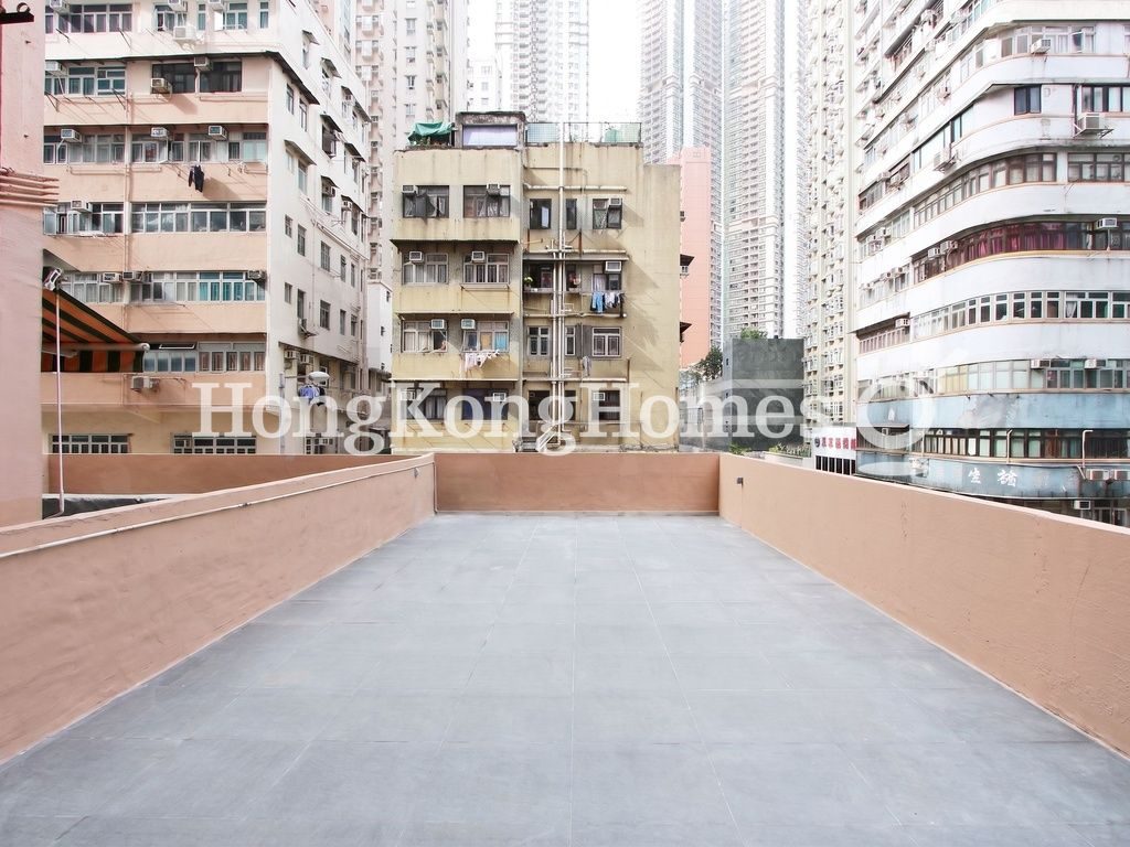 Private Terrace — Shun Hing Building, Western / Kennedy Town