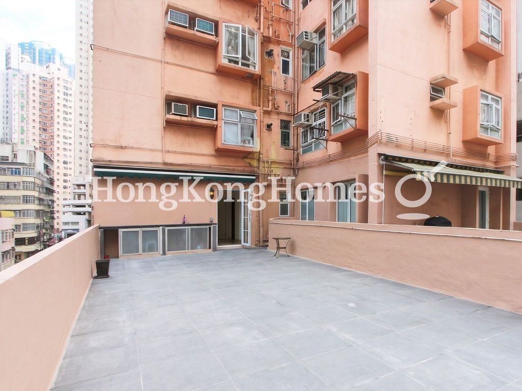 Private Terrace — Shun Hing Building, Western / Kennedy Town