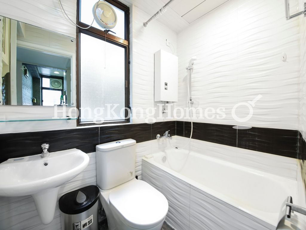 Guest Bathroom — U Lam Terrace, 3, Sheung Wan