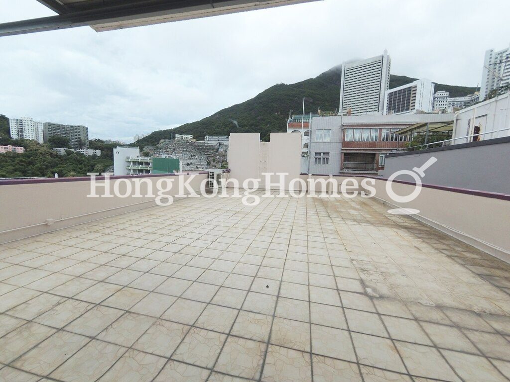 Private Roof Terrace — Honourgarten, Pokfulam