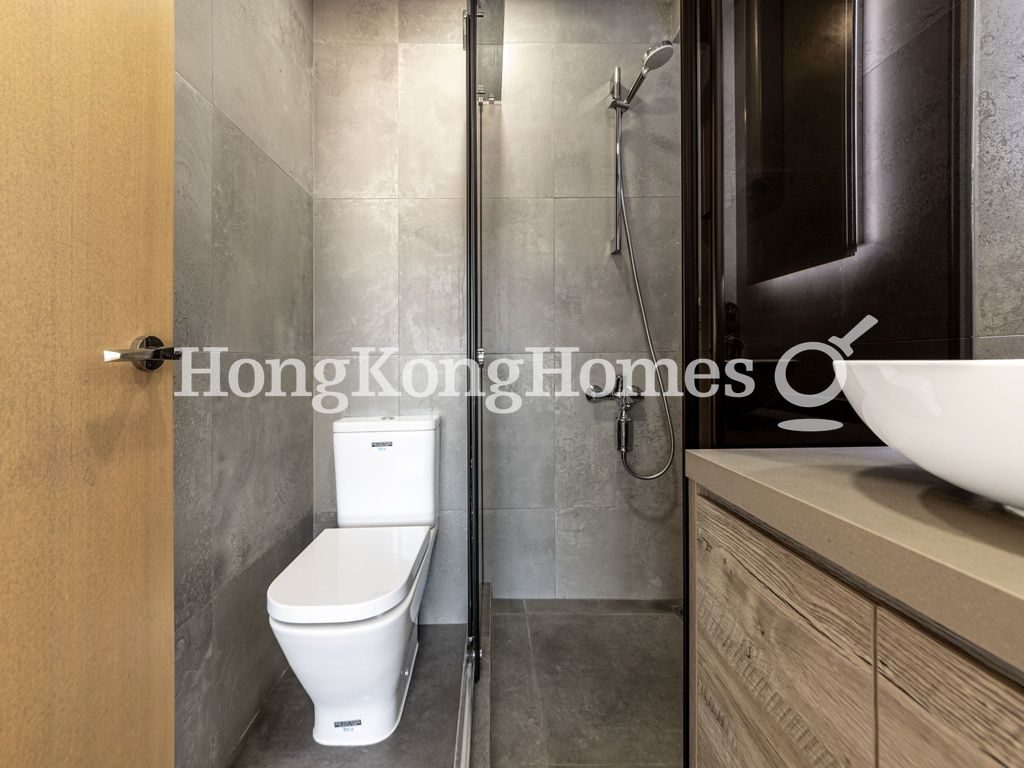 Master Bathroom — Kingsfield Tower - Block B, Mid-levels West