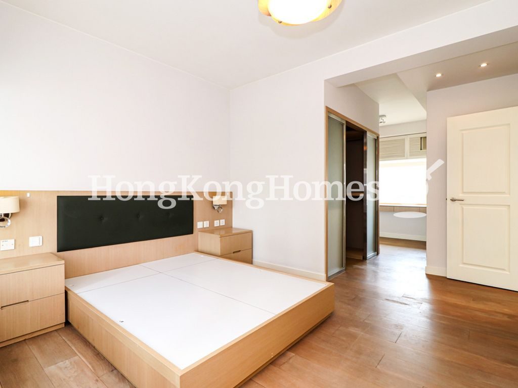 Master Bedroom — Linden Court, Happy Valley