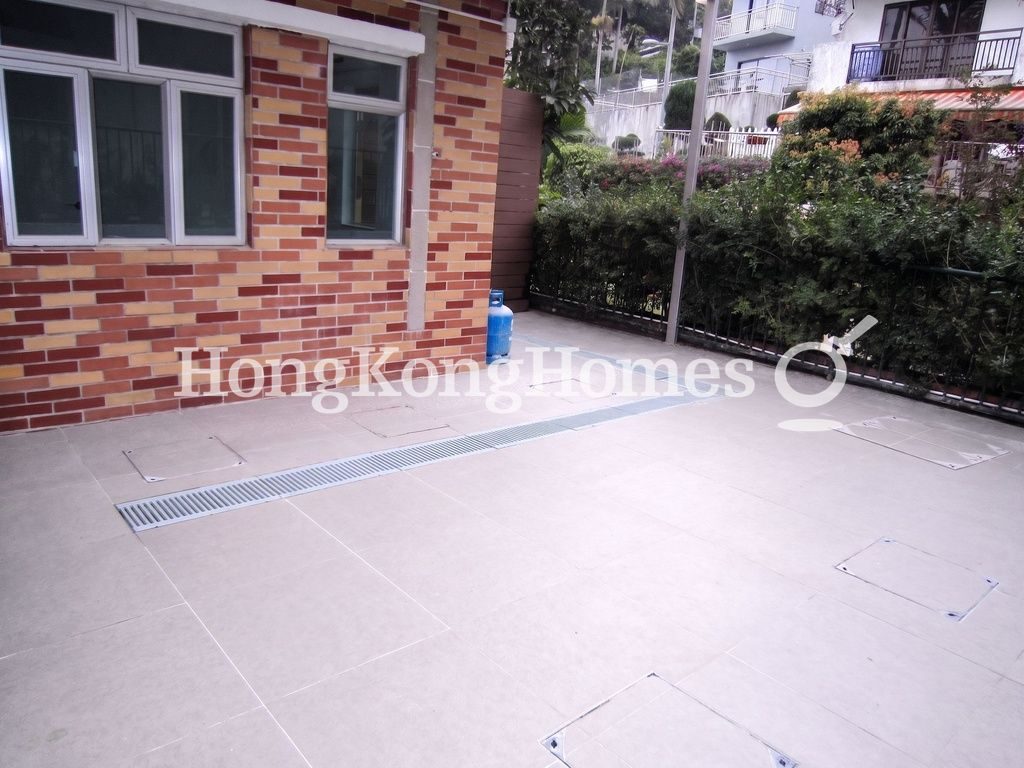 Private Frontyard — Mang Kung Uk, Heng Mei Deng, Clear Water Bay