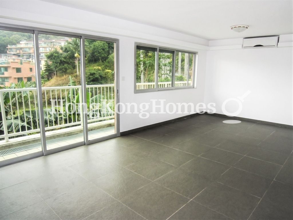 Living and Dining Room — Mang Kung Uk, Heng Mei Deng, Clear Water Bay