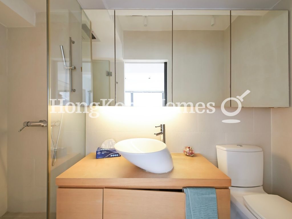 Second Ensuite Bathroom — New Central Mansion, Central