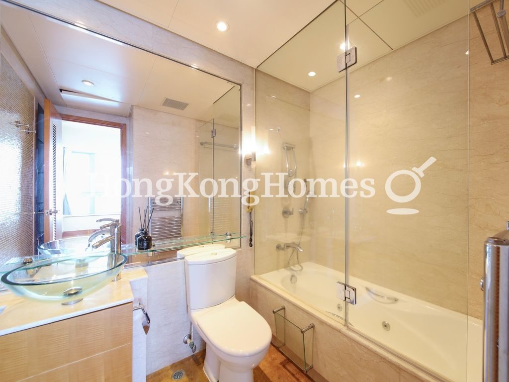 Master Bathroom — Residence Bel-air - Phase 04, Peak Tower 01, Pokfulam