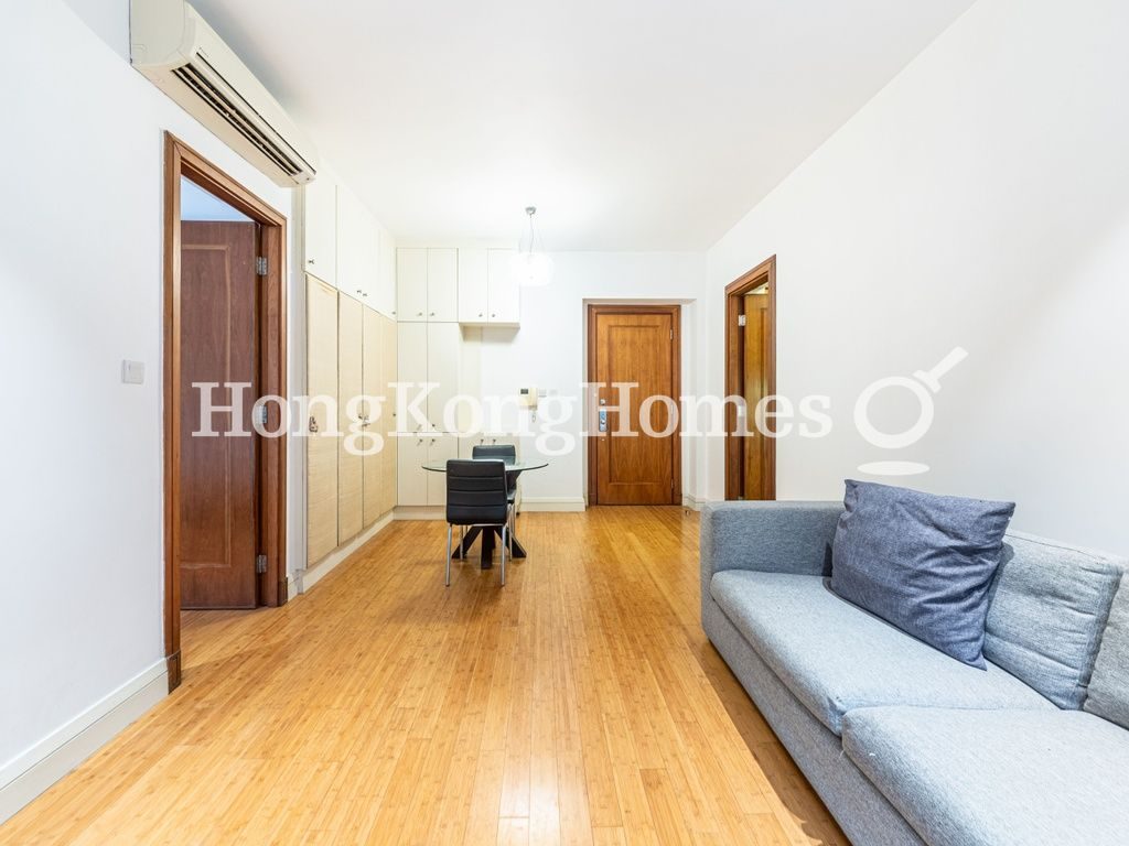 Living and Dining Room — Starcrest - Tower 2, Wan Chai