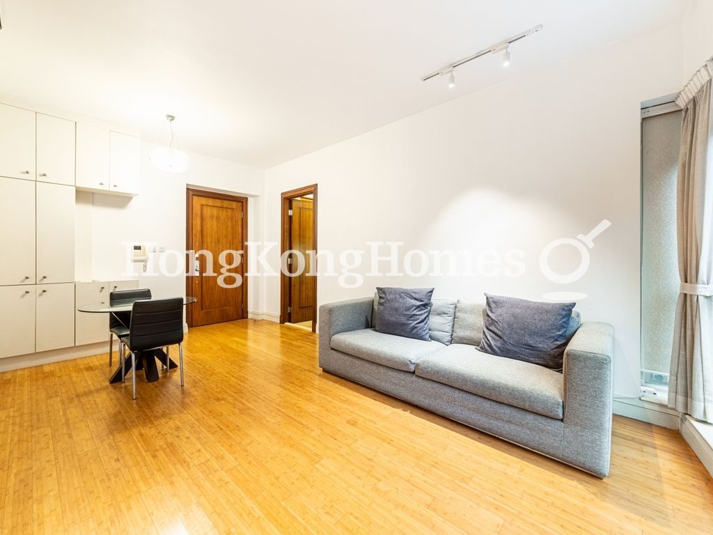 Living and Dining Room — Starcrest - Tower 2, Wan Chai