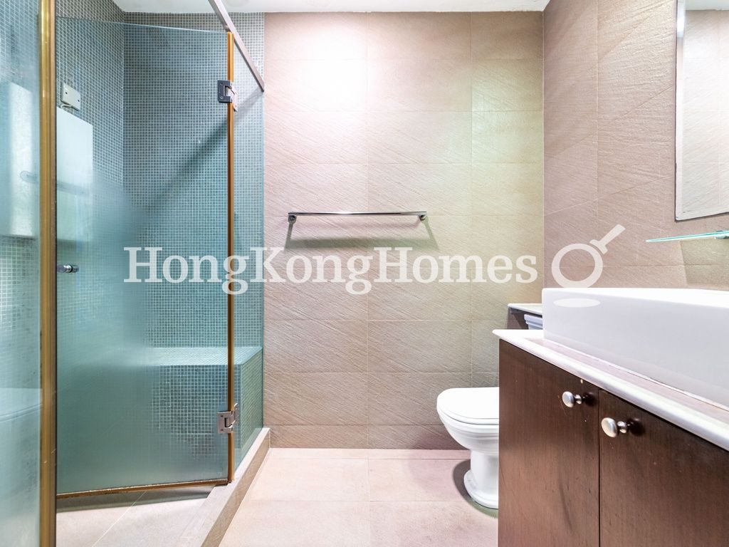 Ensuite Bathroom — Starcrest - Tower 2, Wan Chai