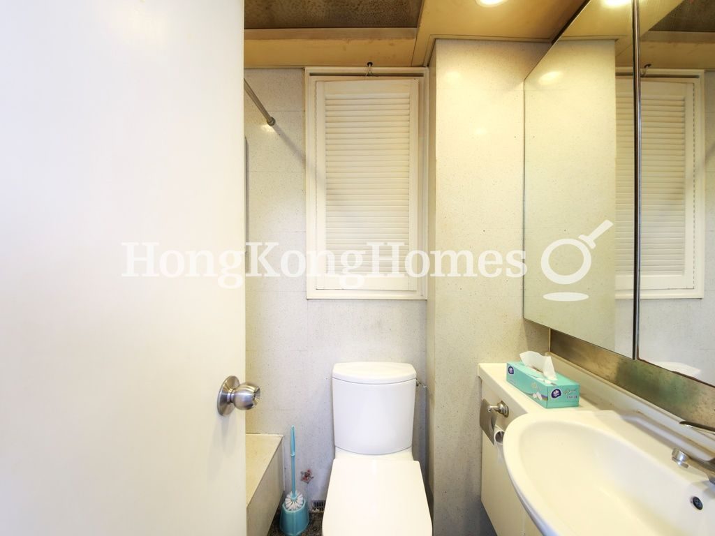 Bathroom — Bella Vista, Mid-levels West