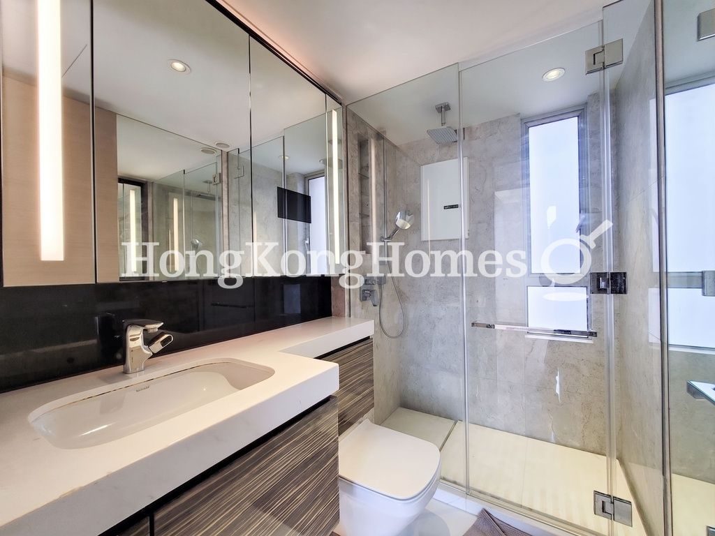 Guest Bathroom — Harbour Pinnacle, Tsim Sha Tsui