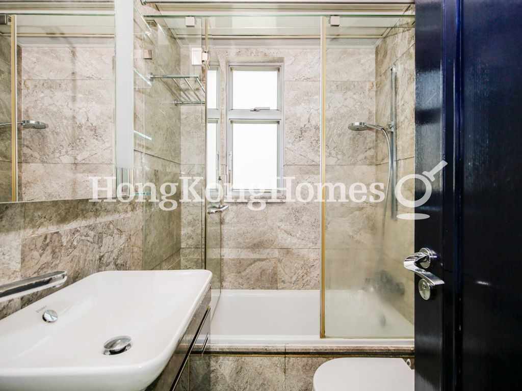 Master Bathroom — Diva, North Point