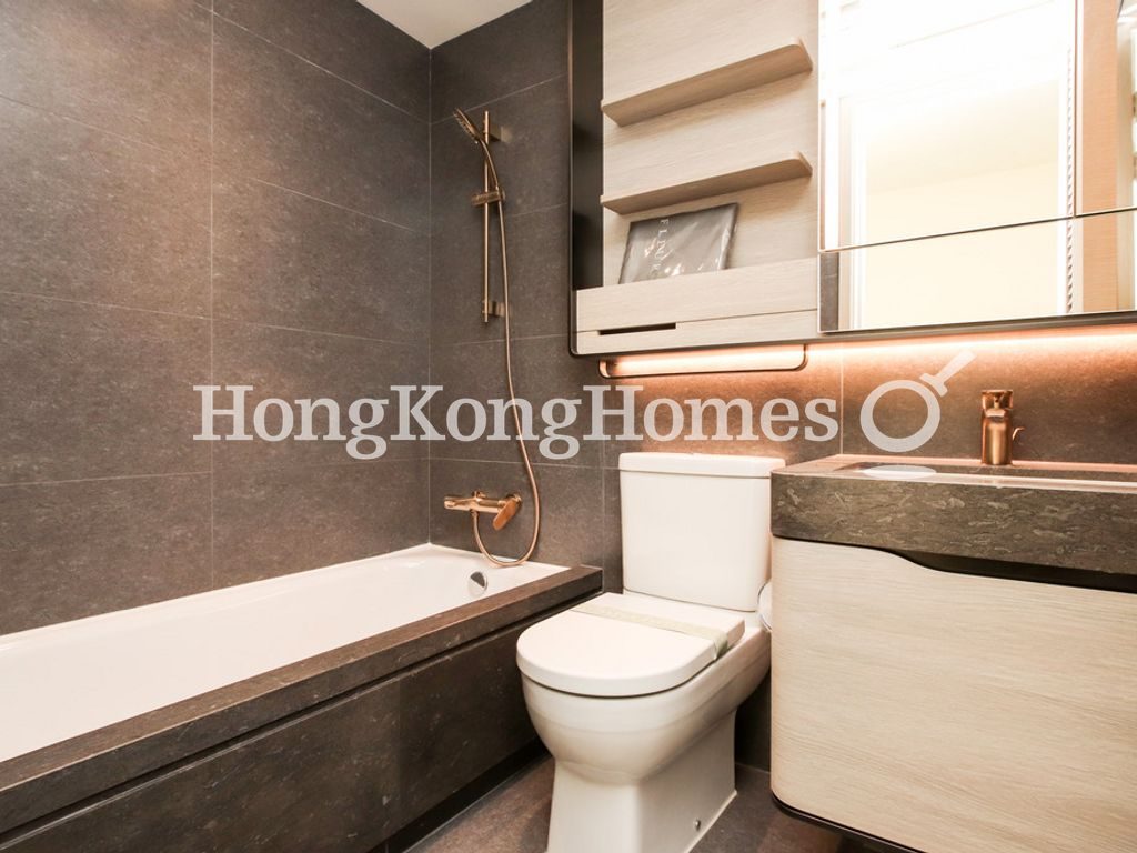 Master Bathroom — Fleur Pavilia, North Point