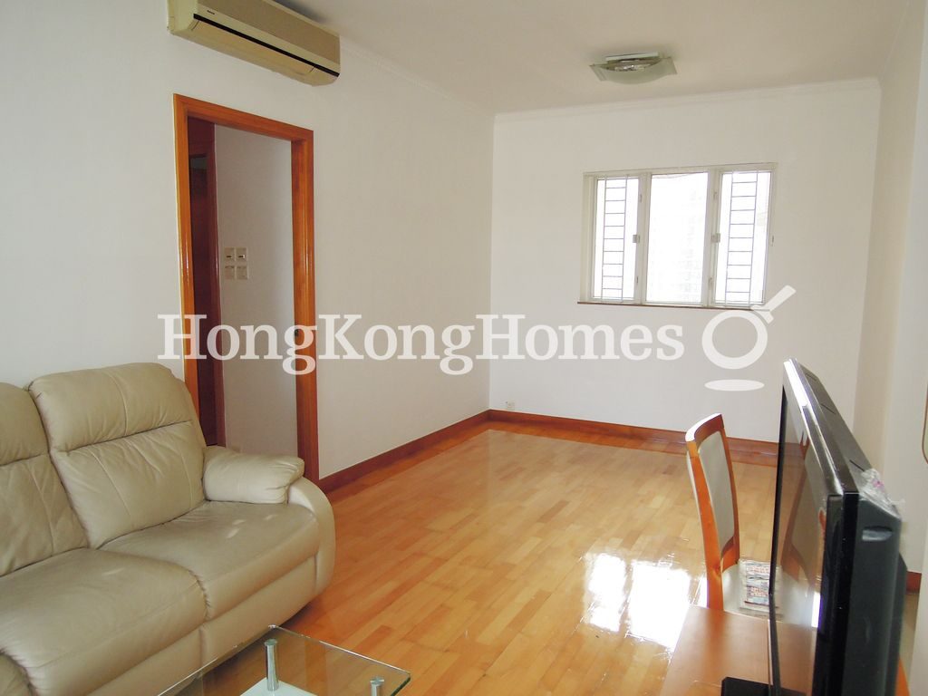 Living and Dining Room — Les Saisons - Tower 03, L Automne, Shau Kei Wan