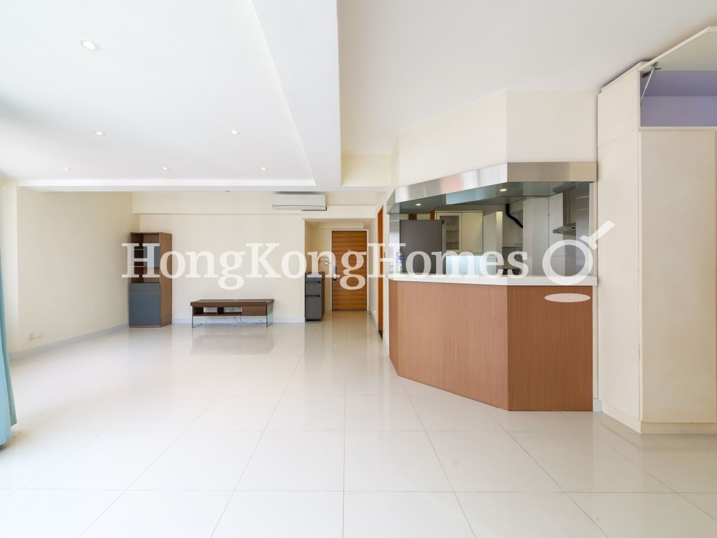 Living and Dining Room — Sunrise Court, Happy Valley