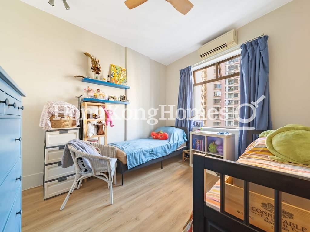 Second Ensuite Bedroom — Village Terrace, 35-41, Happy Valley