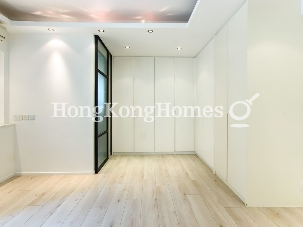 Master Bedroom — Winway Court, Tai Hang