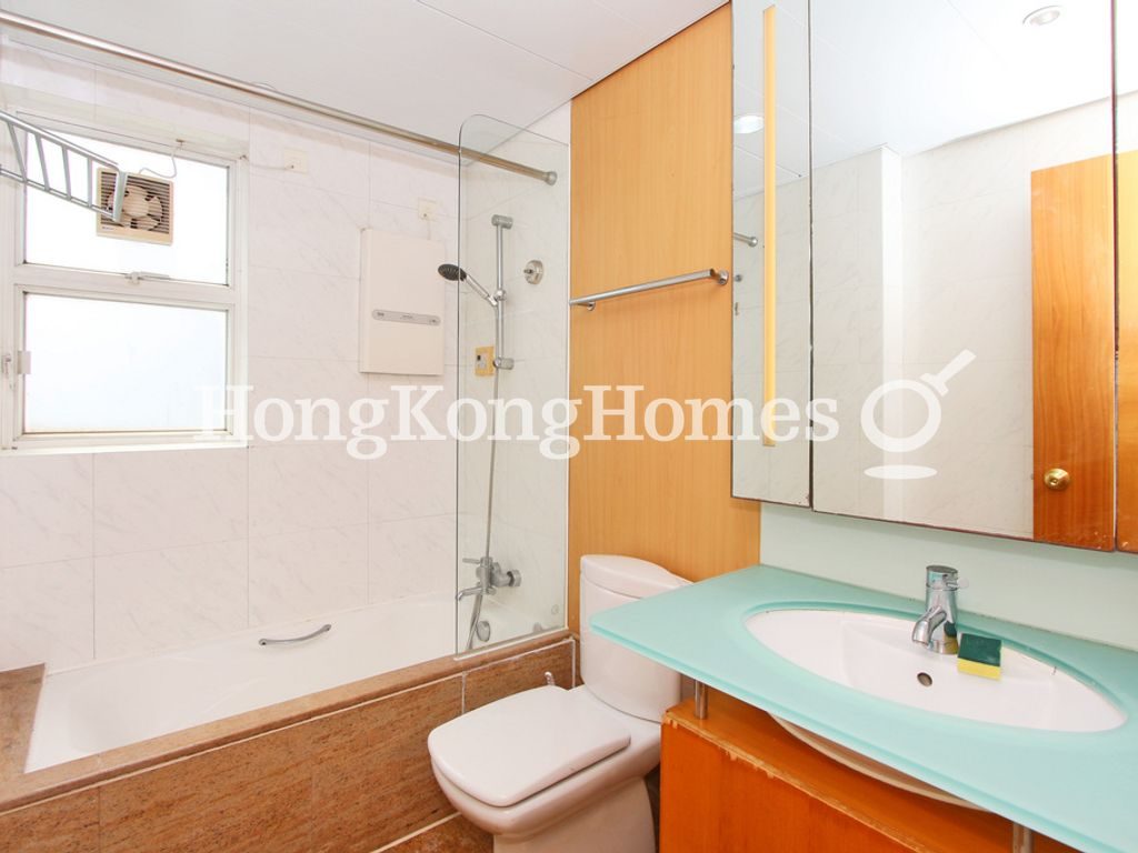 Master Bathroom — Les Saisons - Tower 01, Le Printemps, Shau Kei Wan