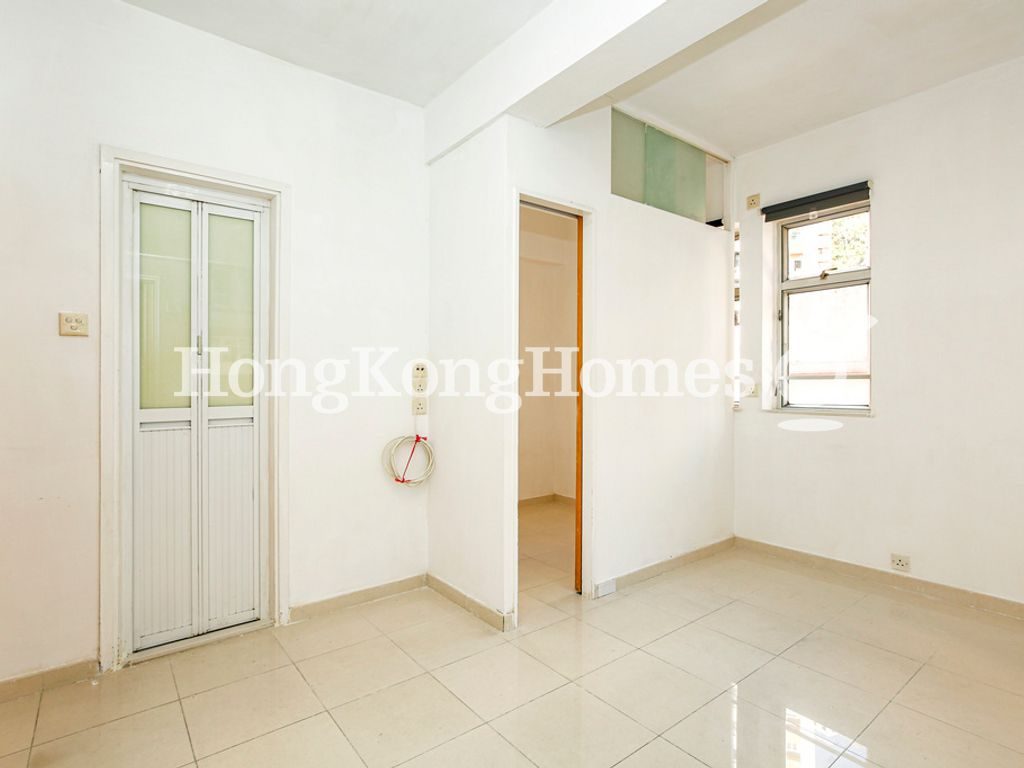 Living and Dining Room — King Kwong Mansion, Happy Valley