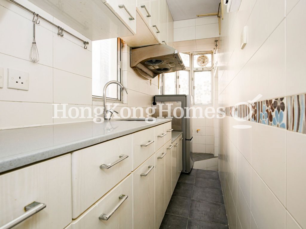 Kitchen — King Kwong Mansion, Happy Valley