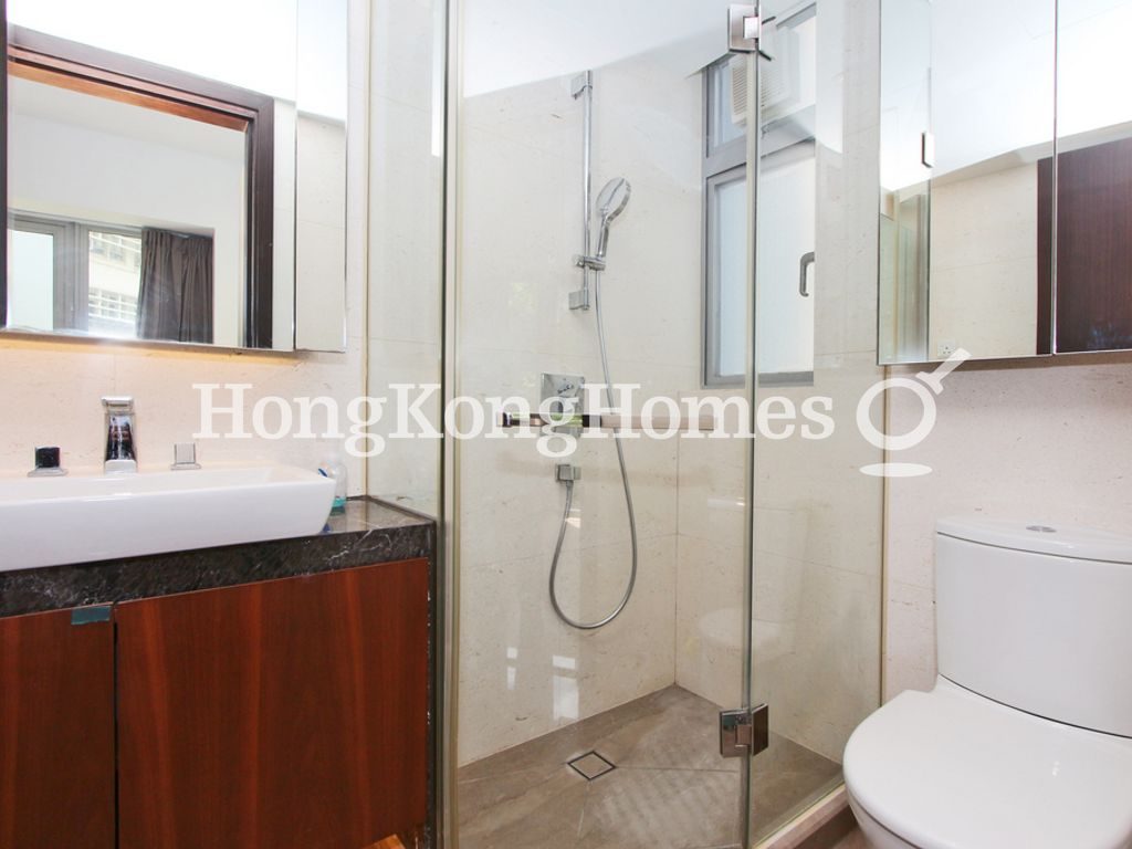 Bathroom — Eivissa Crest, Western / Kennedy Town
