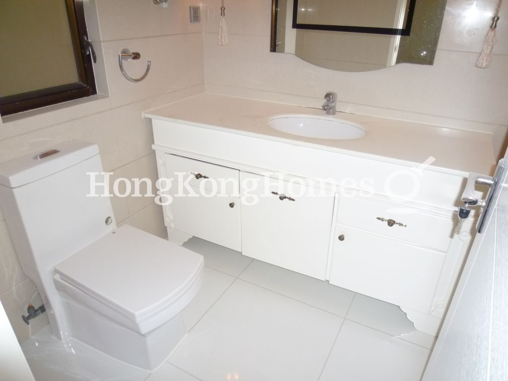 Master Bathroom — Wong Nai Chung Road, 77-79, Happy Valley