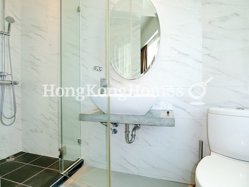 Master Bathroom — Full View Court, Happy Valley