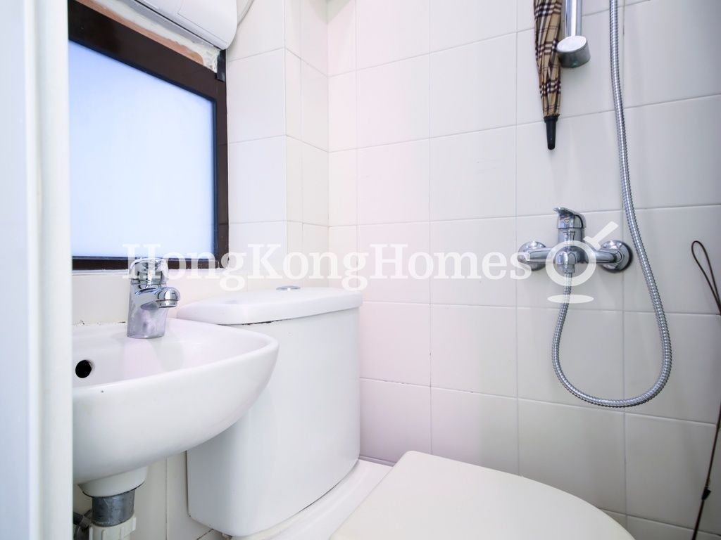 Maid's Washroom — Kam Fai Mansion, Mid-levels Central