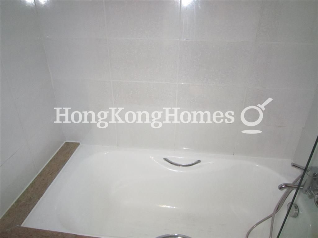 Master Bathroom — Les Saisons - Tower 01, Le Printemps, Shau Kei Wan