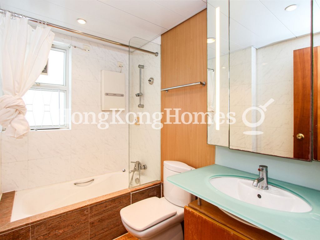 Master Bathroom — Les Saisons - Tower 01, Le Printemps, Shau Kei Wan