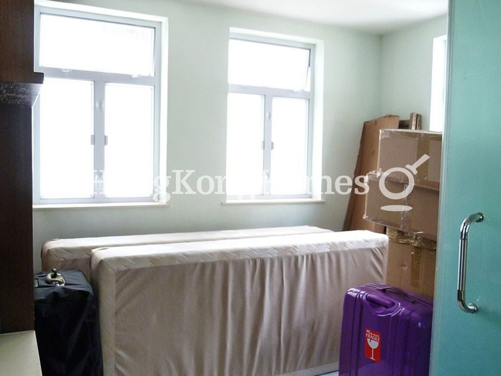 Second Ensuite Bedroom — Prince's Terrace, 9, Mid-levels West