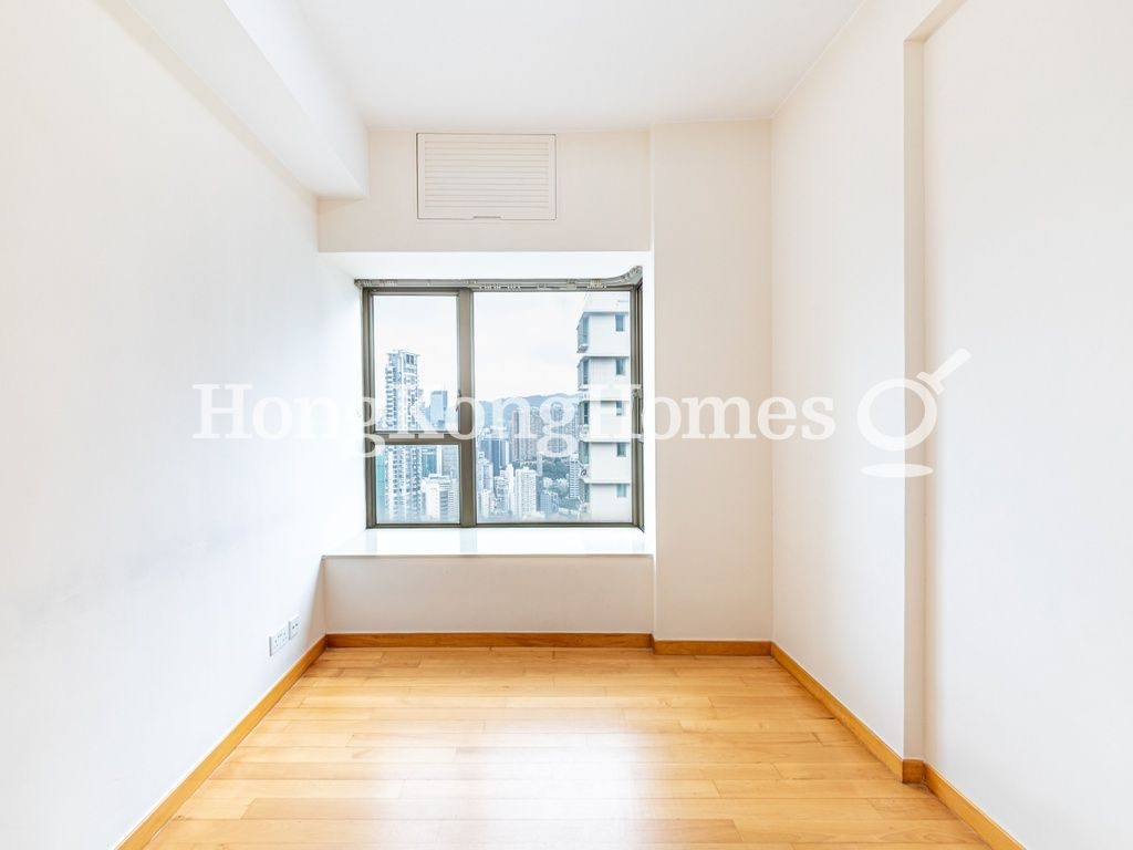 Master Bedroom — The Zenith - Block 3, Wan Chai