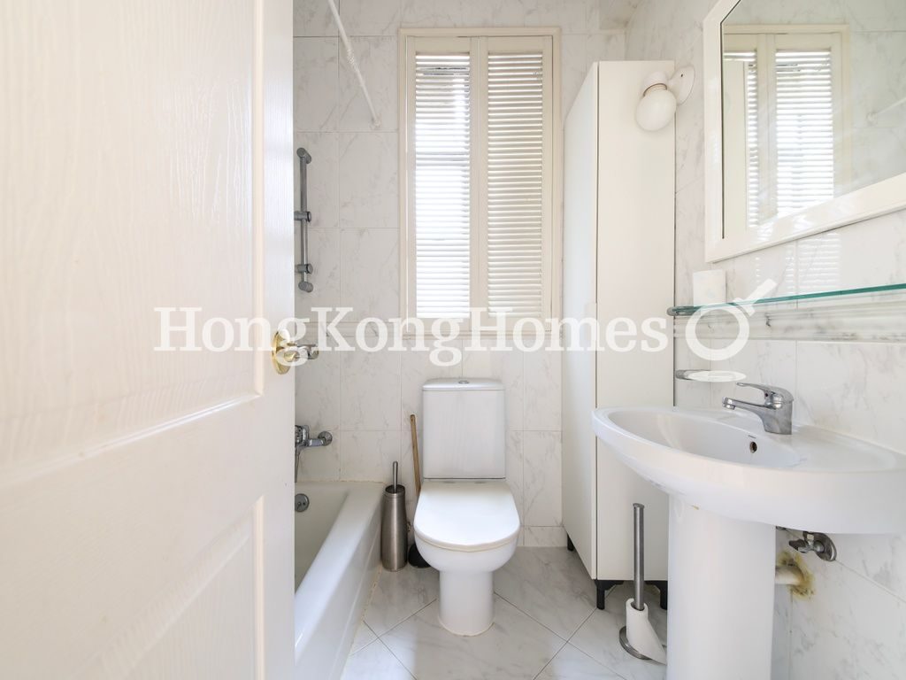 Guest Bathroom — Broom Road, 15-21, Happy Valley