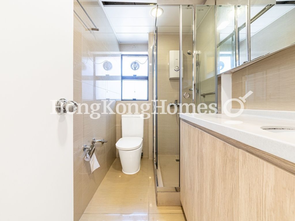 Guest Bathroom — Ning Yeung Terrace - Block A, Mid-levels West