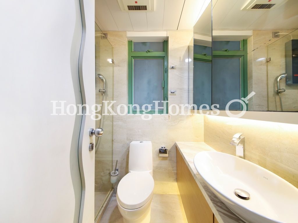 Master Bathroom — Bon-Point, Mid-levels West