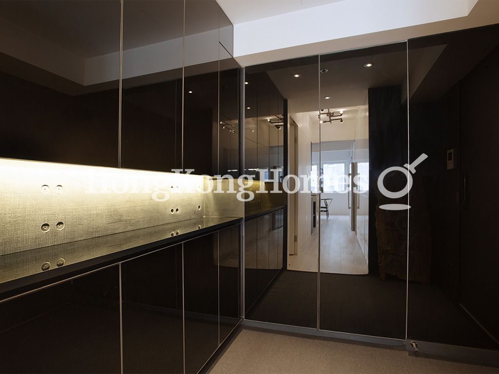 Entrance — Central Mansion, Sheung Wan