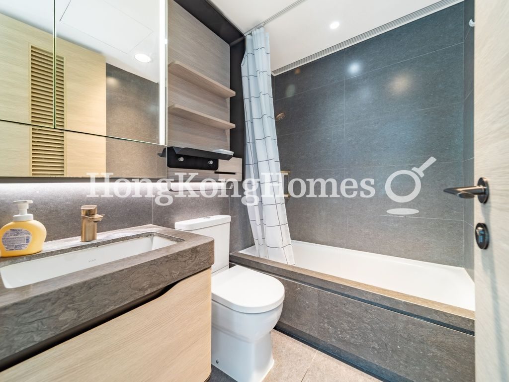 Master Bathroom — Fleur Pavilia, North Point