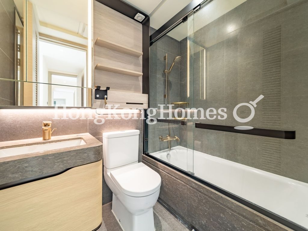 Guest Bathroom — Fleur Pavilia, North Point