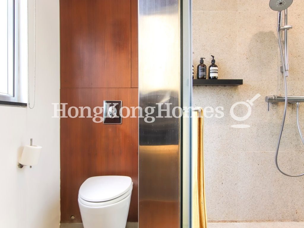 Master Bathroom — Hawthorn Garden, Happy Valley