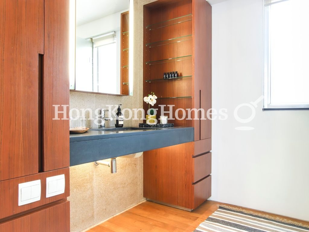 Master Bathroom — Hawthorn Garden, Happy Valley