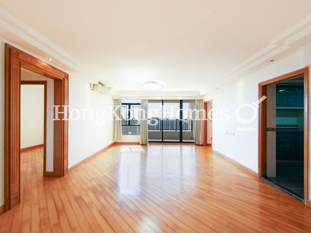 Living and Dining Room — Pokfulam Gardens - Block 03, Pokfulam