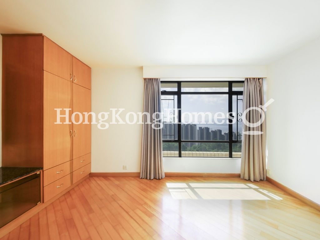 Master Bedroom — Pokfulam Gardens - Block 03, Pokfulam